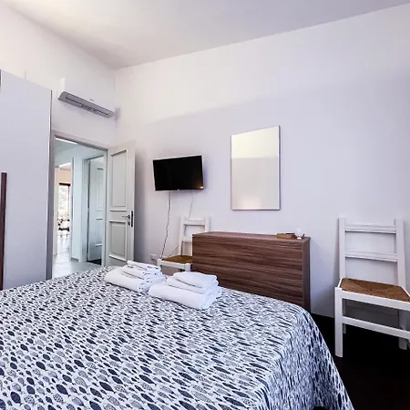 Apartament Levante House